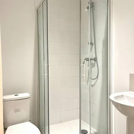 M023 Proche Gare Apartamento