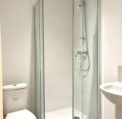 M023 Proche Gare Apartmán